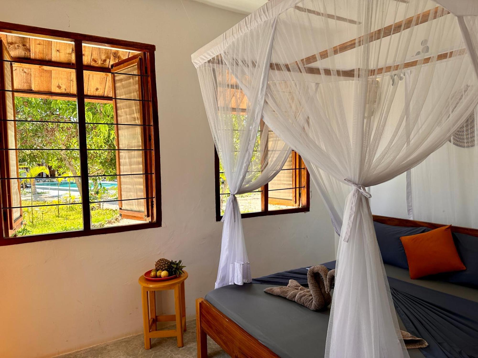 Kameleon Blue Hotel Kizimkazi Exterior photo